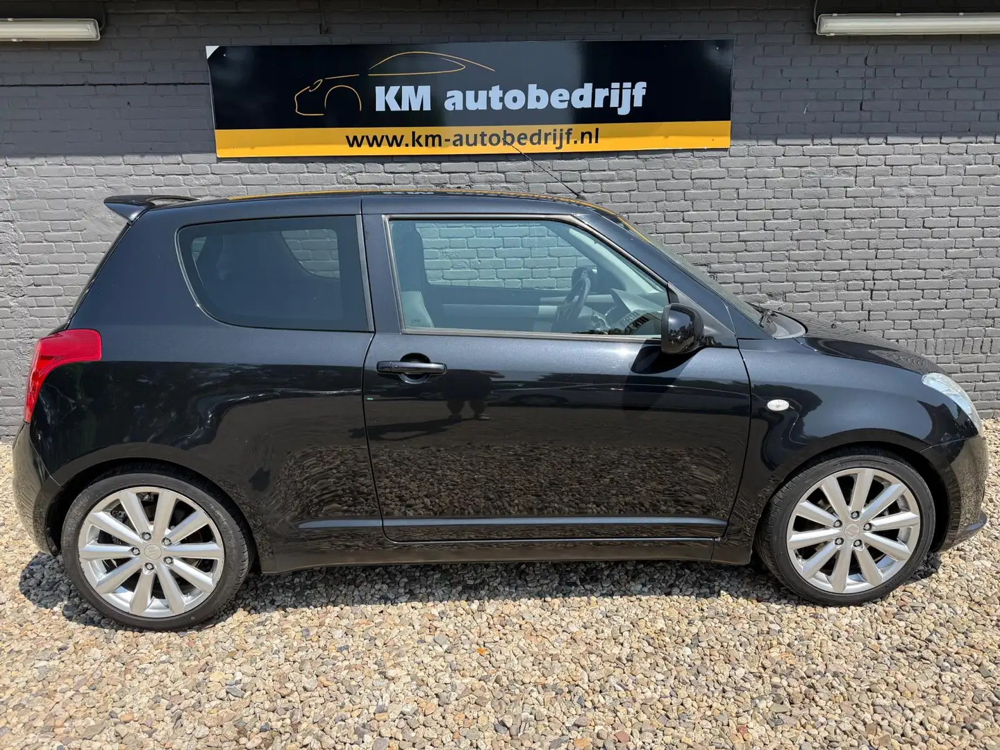 Suzuki Swift 1.6 Sport*Clima*Navi*Stoelverwarming*KeylessGo* Zwart - 2