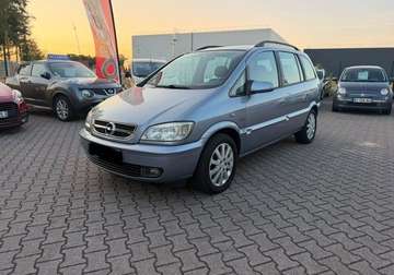 1.8i 125CH 8CV ELEGANCE 7PLACES FIABLE km monospace, gris, 5 portes, première mise en circulation le 09-01-2005 garantie