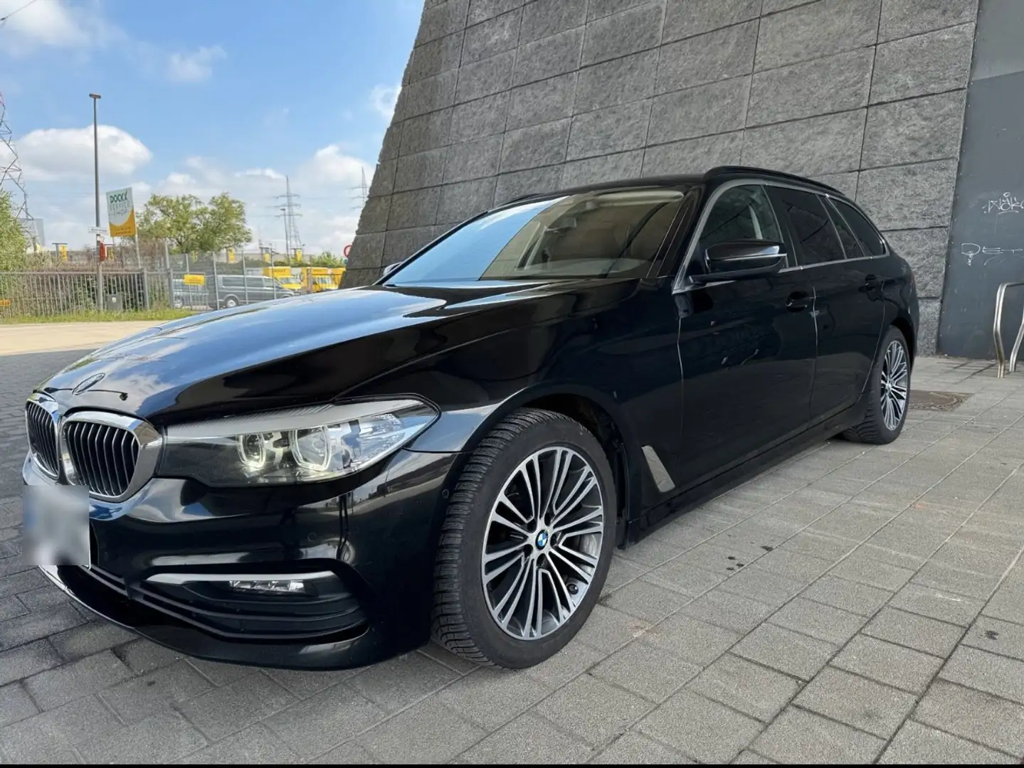 BMW 520 520d Touring Aut. Luxury Line - 2