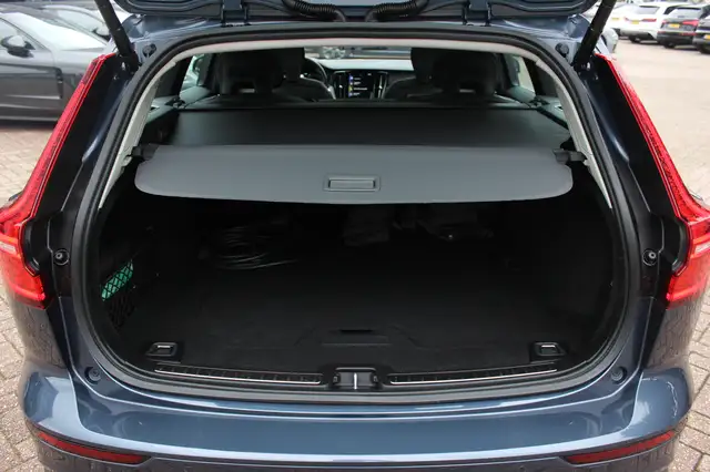 Volvo V60 view 17