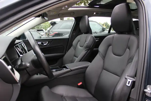 Volvo V60 view 5