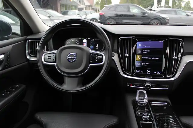 Volvo V60 view 10
