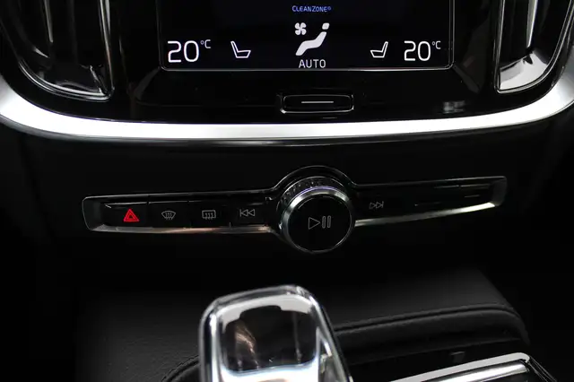 Volvo V60 view 27