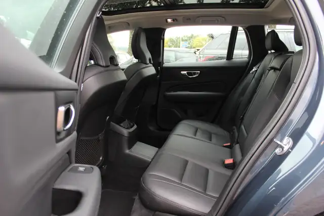 Volvo V60 view 12