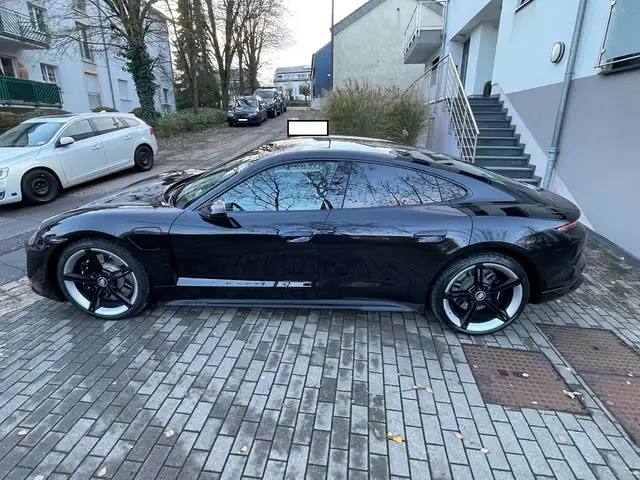 Porsche Taycan Taycan Turbo