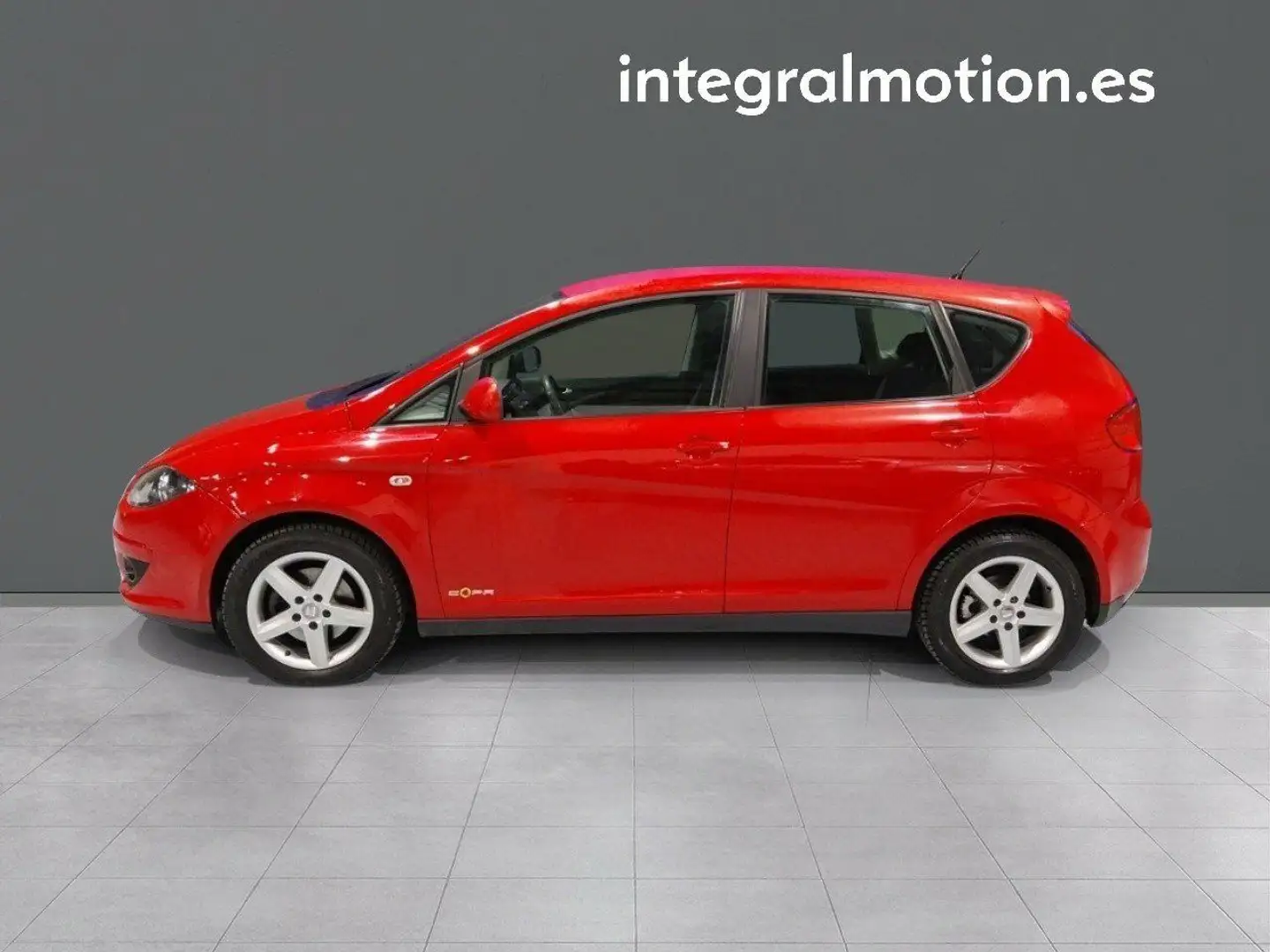 SEAT Altea 1.6 TDI 105cv Reference E-Ecomotive Rojo - 2