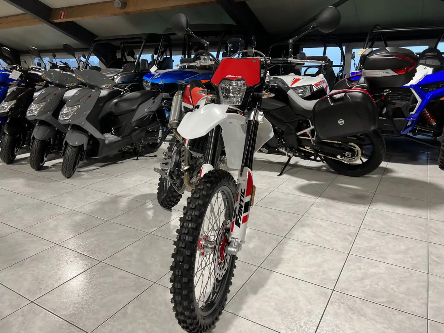 Fantic 125E Enduro XEF 4T PERFORMANCE Білий - 2