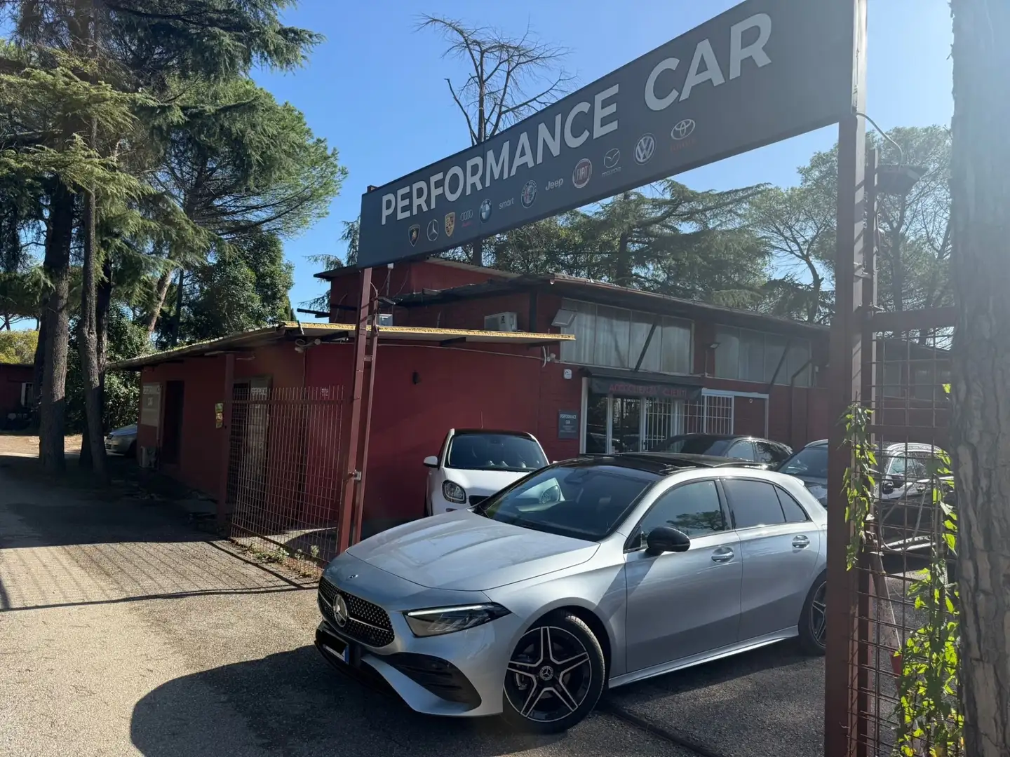 Mercedes-Benz A 180 A 180 d Automatic AMG Line Premium TETTO KAMERA KM Grigio - 1