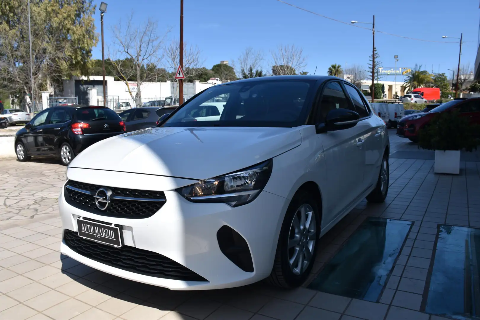 Opel Corsa-e Corsa 1.5 Edition s&s 100cv Blanc - 1