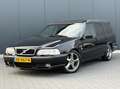 Volvo V70 2.3 R 240PK 208DKM - Schuifdak - Unieke Auto - Ori Schwarz - thumbnail 1
