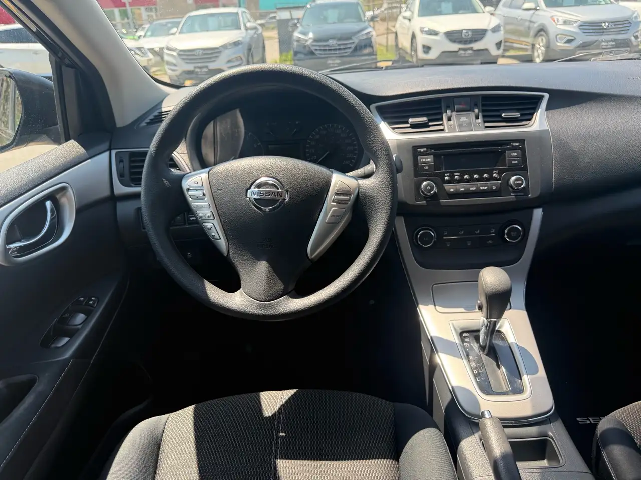 Nissan Sentra снимка Nissan Sentra
