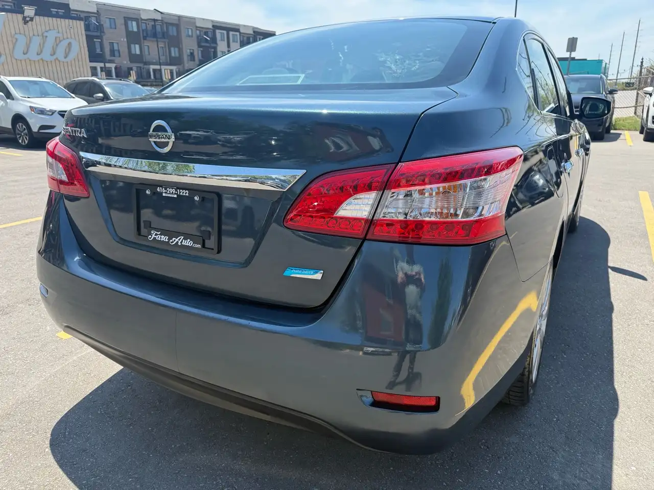 Nissan Sentra снимка Nissan Sentra