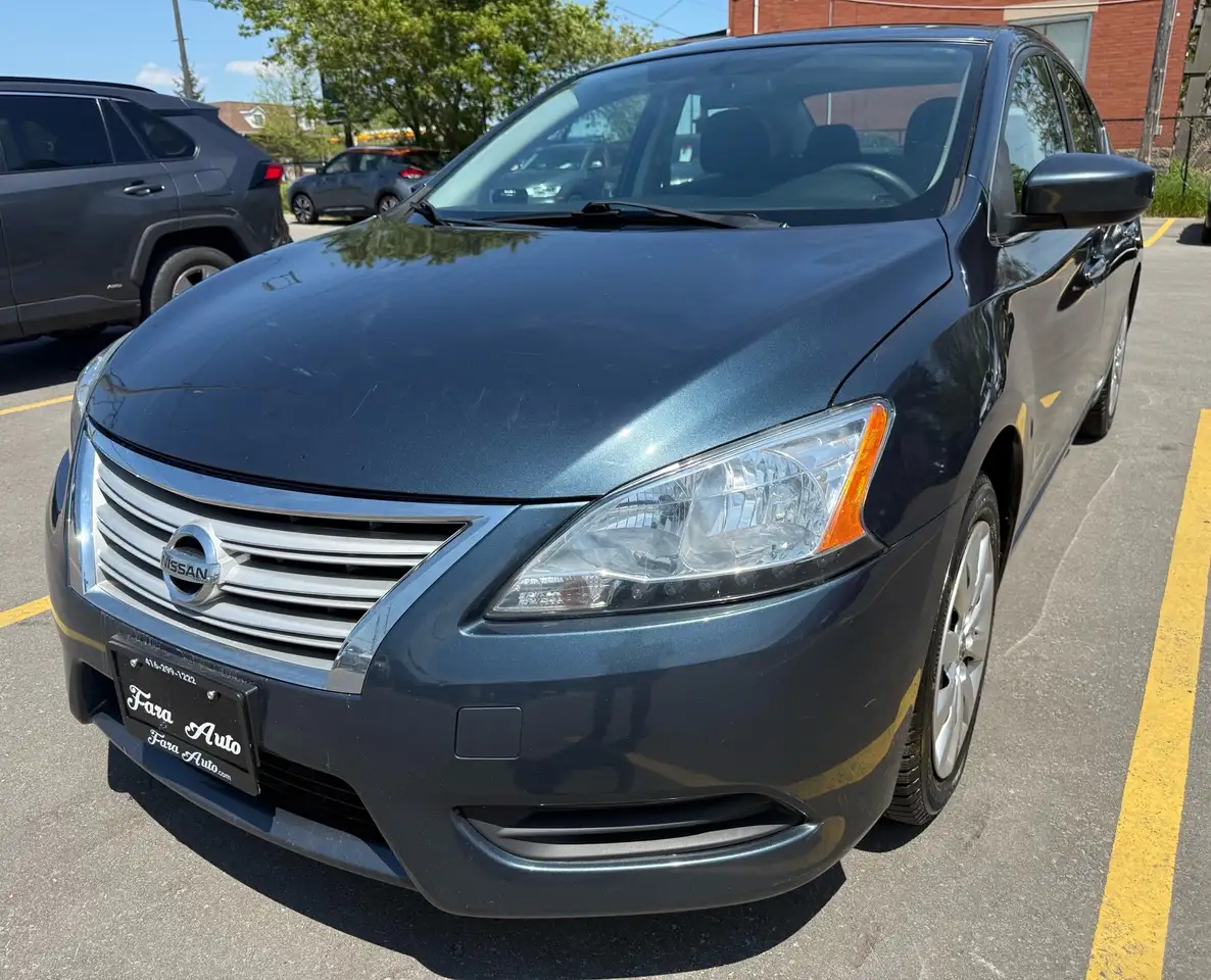Nissan Sentra снимка Nissan Sentra