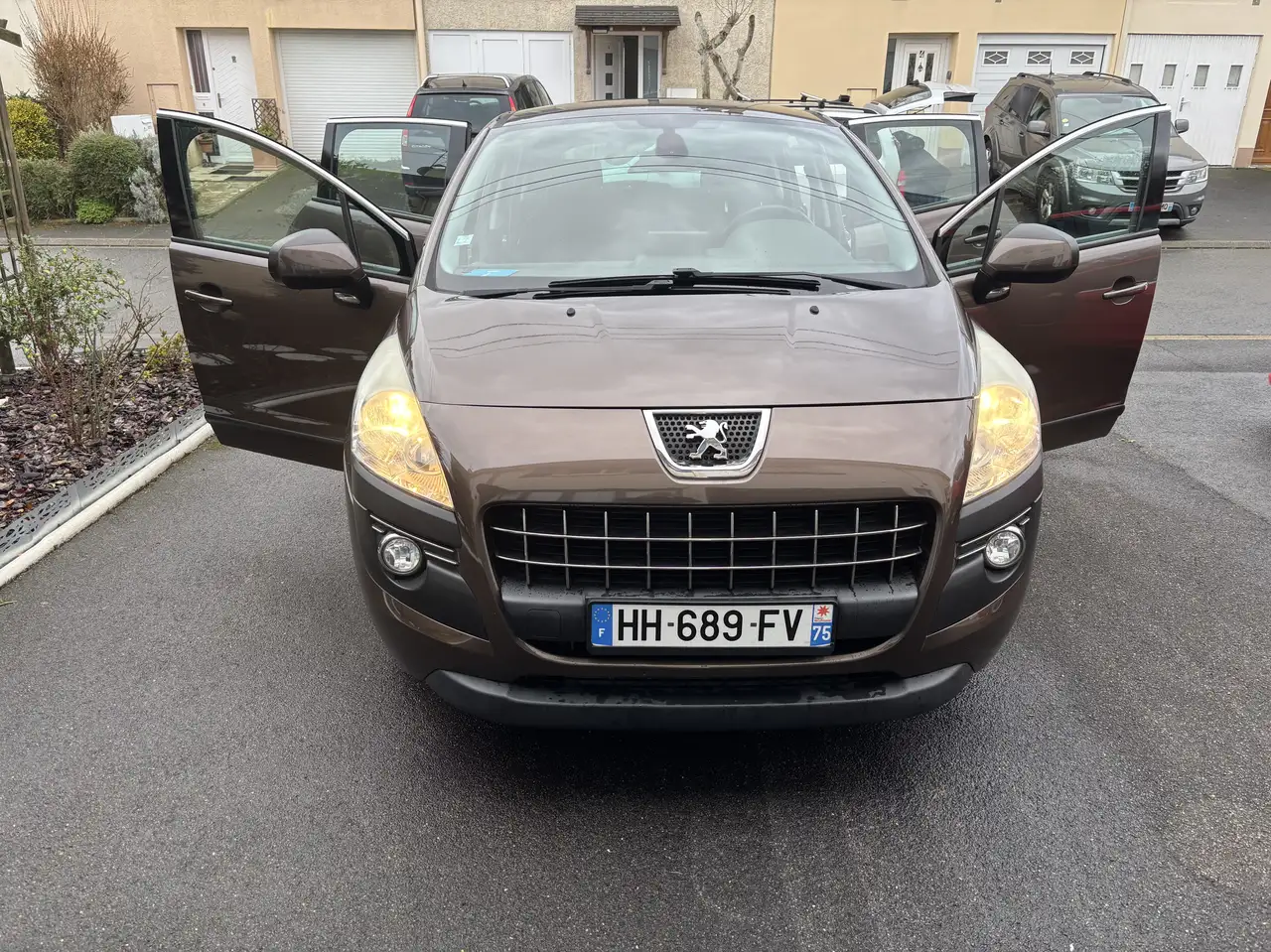 Peugeot 3008 1.6 e-HDi 115ch FAP BMP6 BLUE LION Activ