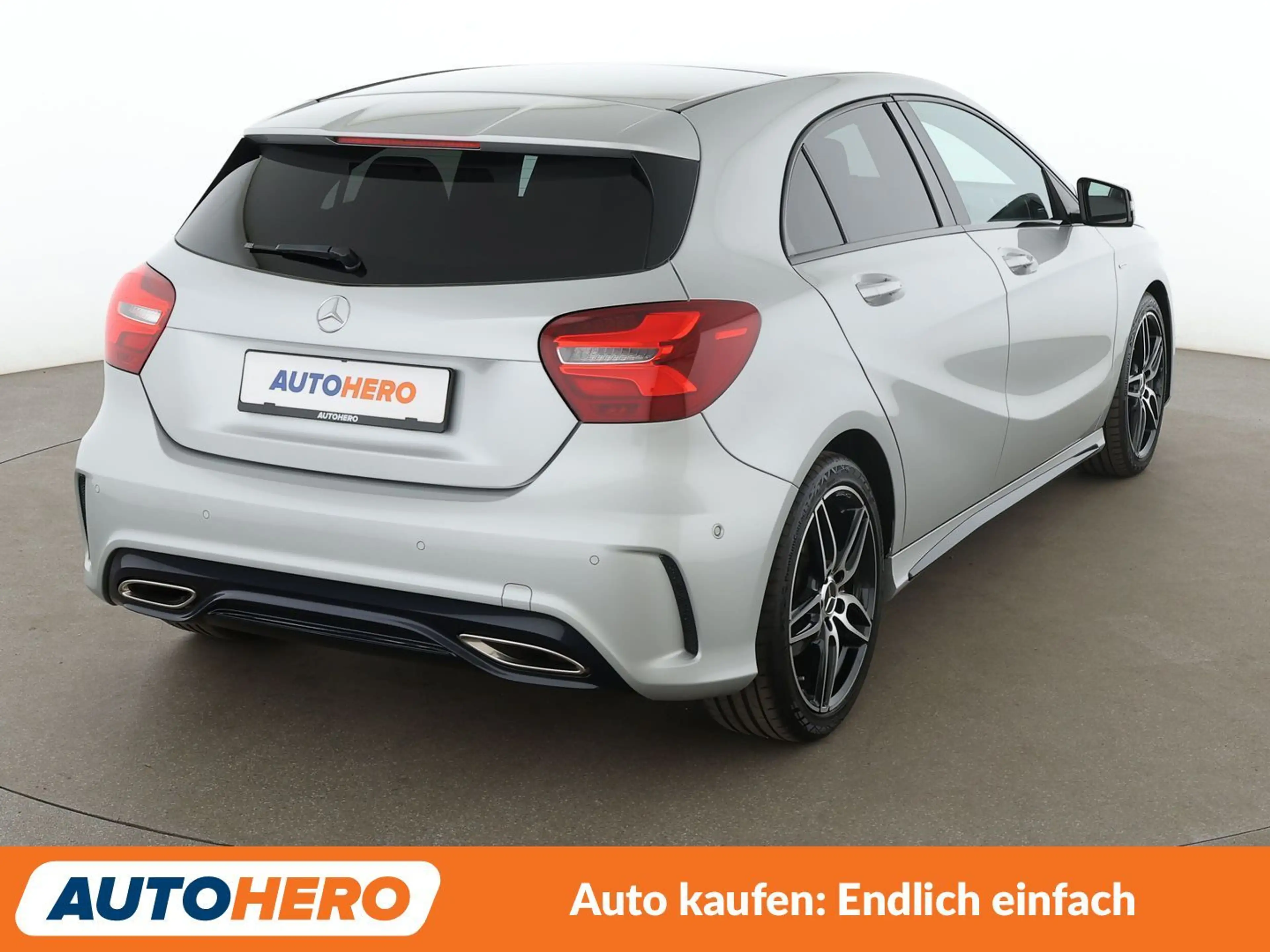 Mercedes-Benz A 200 BlueEfficiency AMG Sport Aut.*NAVI*PDC* — photo 6