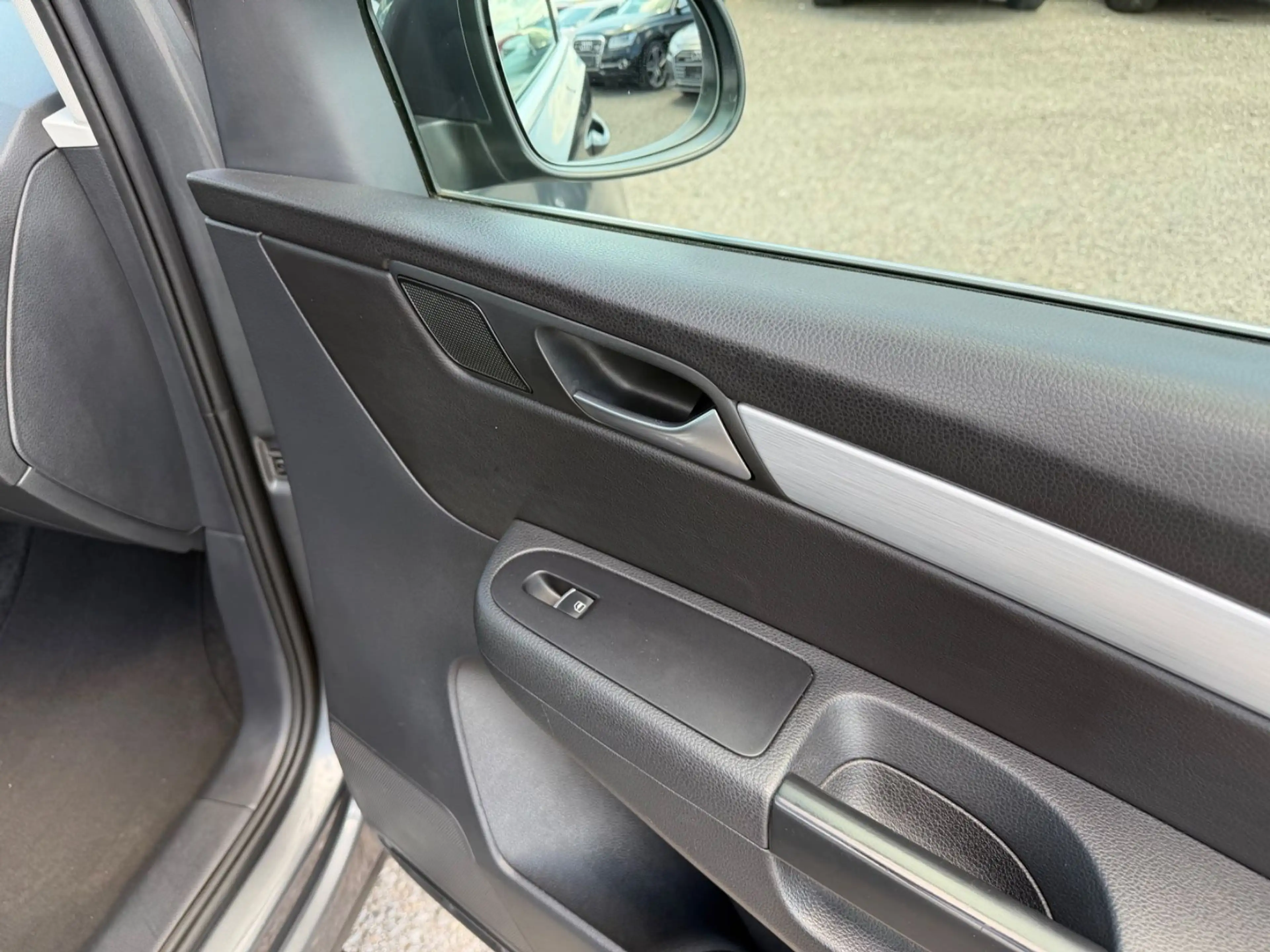 Volkswagen Sharan Highline 2.0 TDI DGS Leder Navi Kame 7-Si — photo 5
