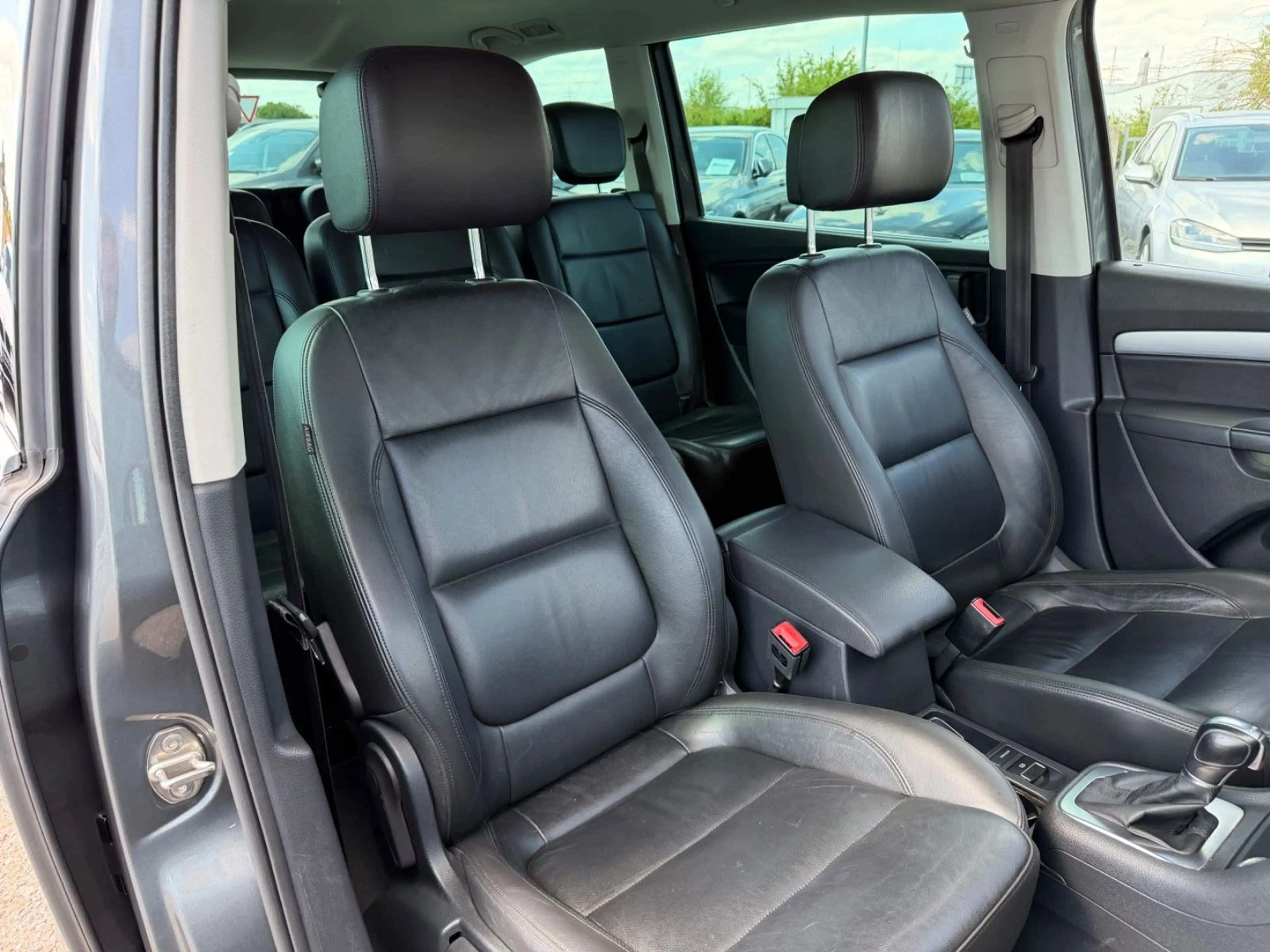 Volkswagen Sharan Highline 2.0 TDI DGS Leder Navi Kame 7-Si — photo 7