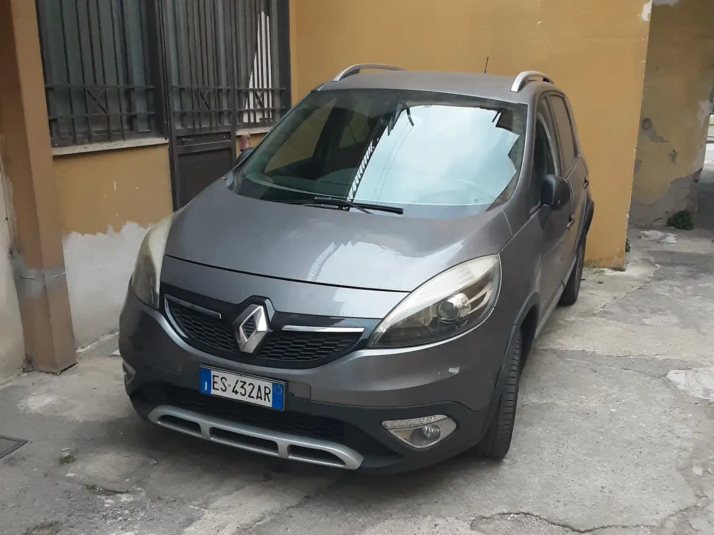 Renault Scenic Scenic X-Mod Cross 1.5 dci Energy s Grigio - 1