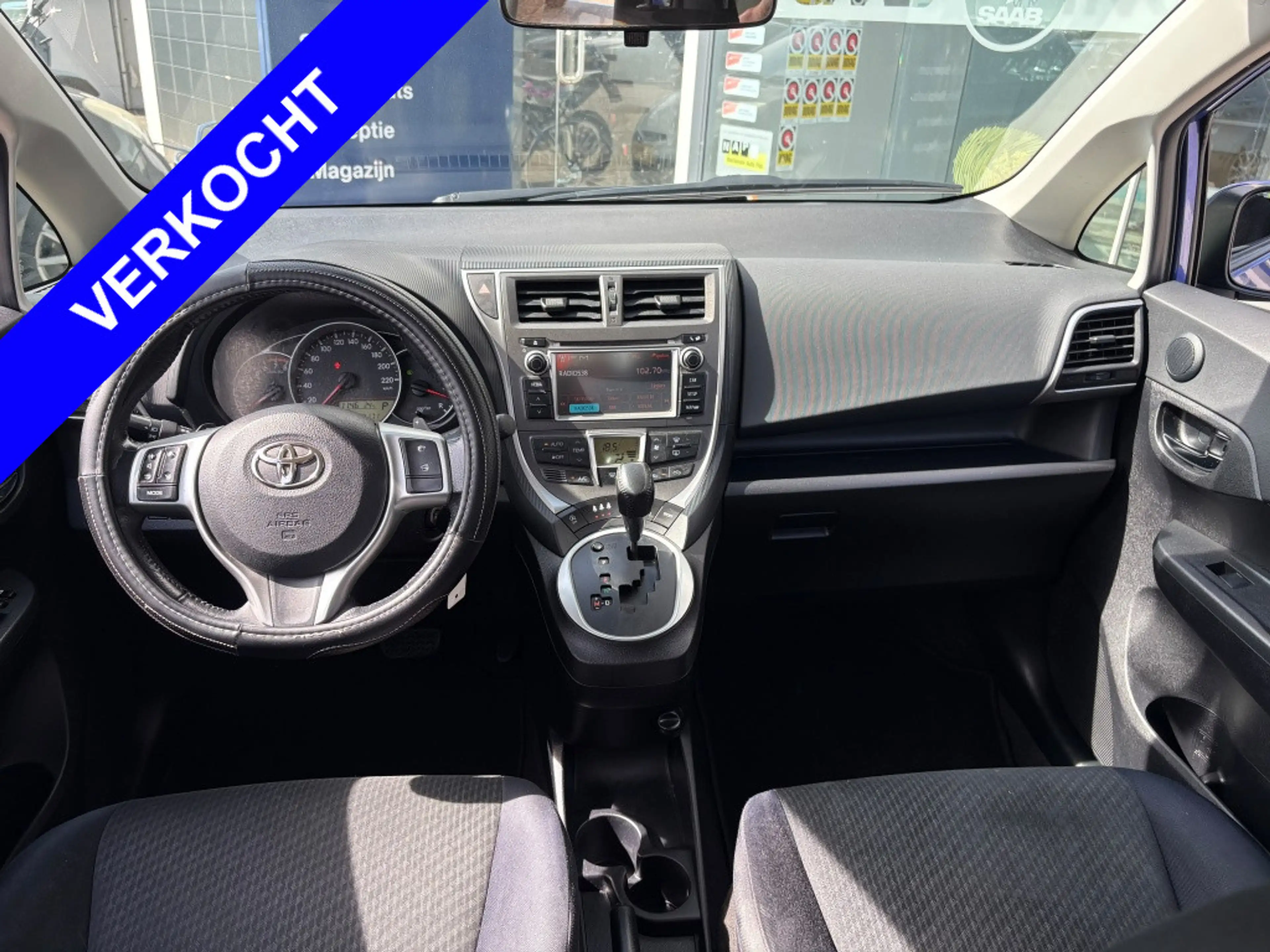 Toyota Verso-S 1.3 VVT-i Aspiration — photo 10
