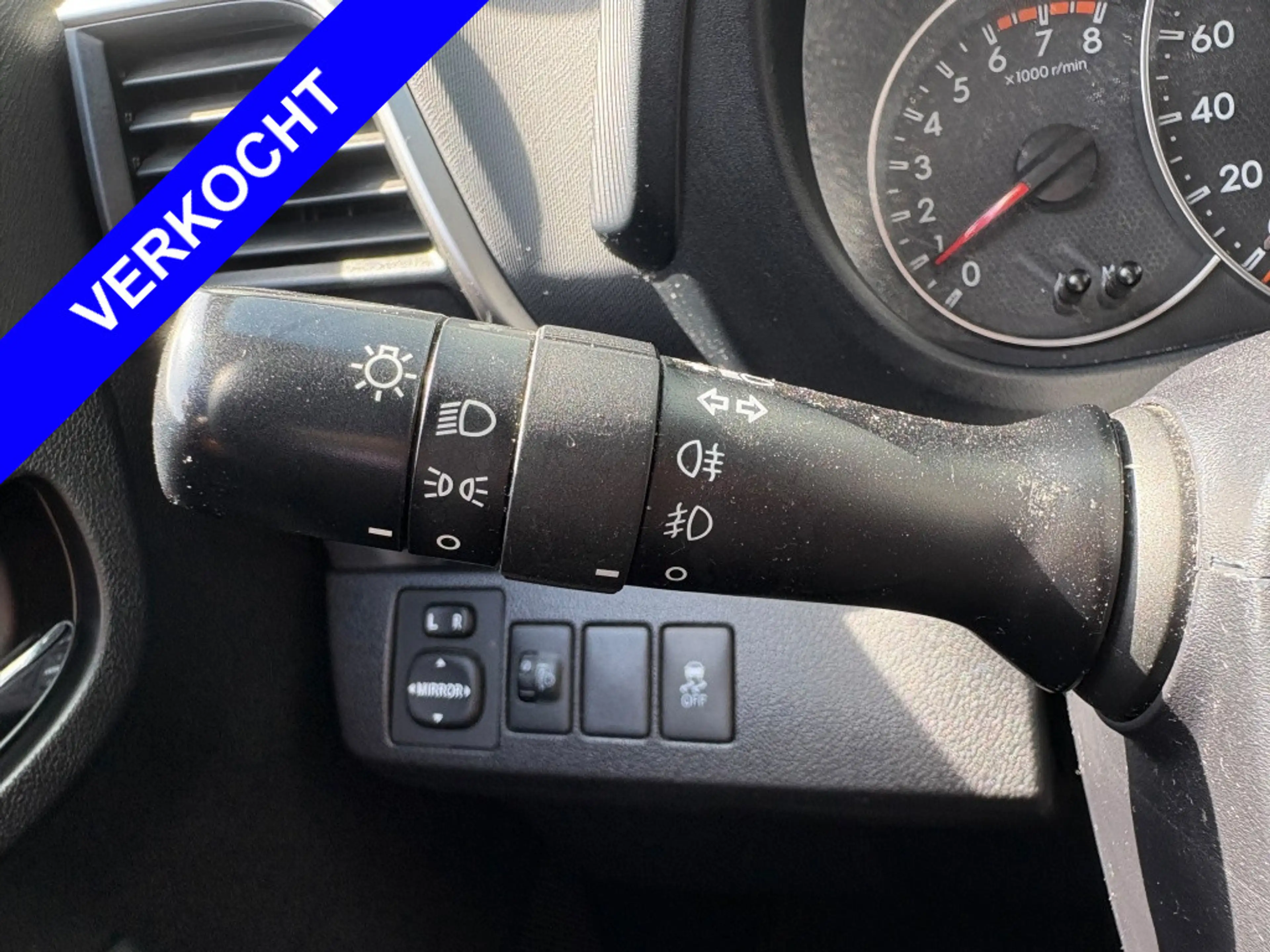Toyota Verso-S 1.3 VVT-i Aspiration — photo 11