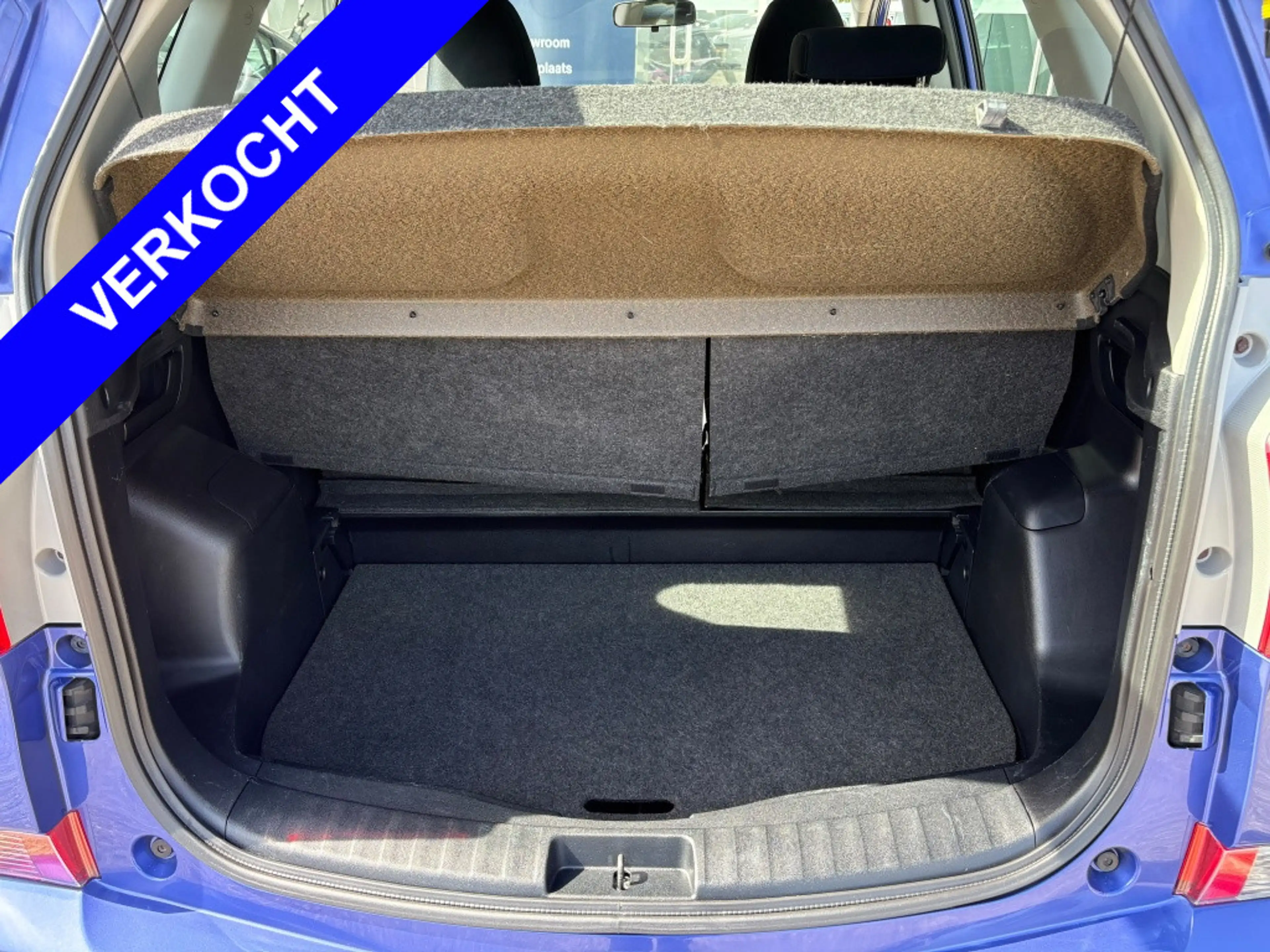 Toyota Verso-S 1.3 VVT-i Aspiration — photo 13