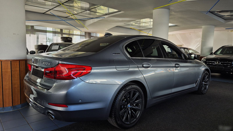 BMW 530 e Luxury/Leder/LED/Parkass/RFK/Spur/Temp/Totw — photo 5