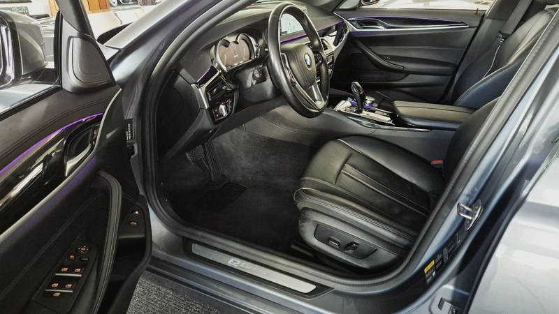 BMW 530 e Luxury/Leder/LED/Parkass/RFK/Spur/Temp/Totw — photo 10