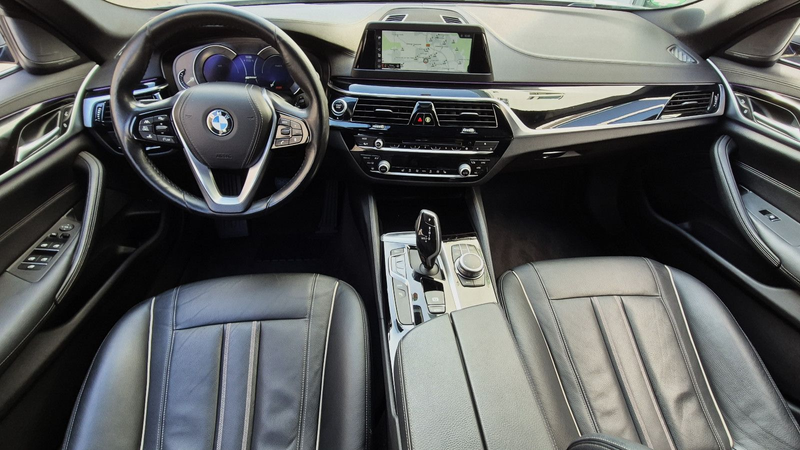 BMW 530 e Luxury/Leder/LED/Parkass/RFK/Spur/Temp/Totw — photo 9