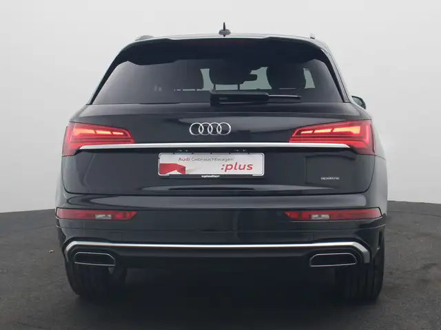 Audi Q5 view 6