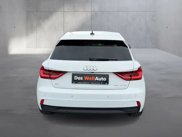 Audi A1 view 4