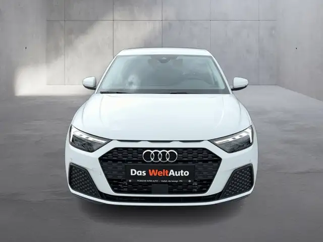 Audi A1 view 8