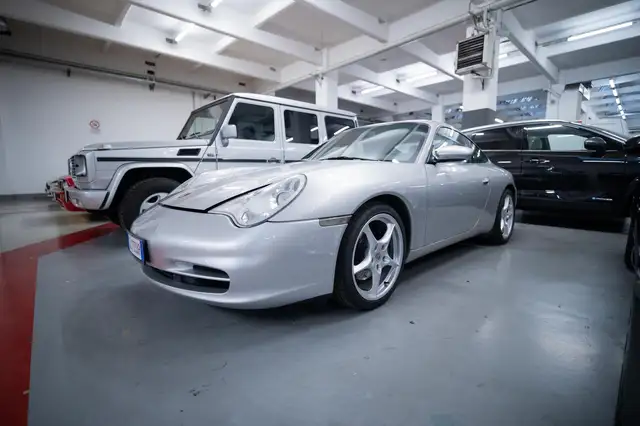 Porsche 996 911 CARRERA