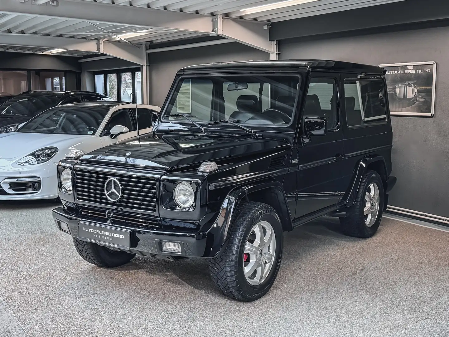 Mercedes-Benz G 300 GE Aut. Oldtimer+ H-Kennzeichen Black - 2