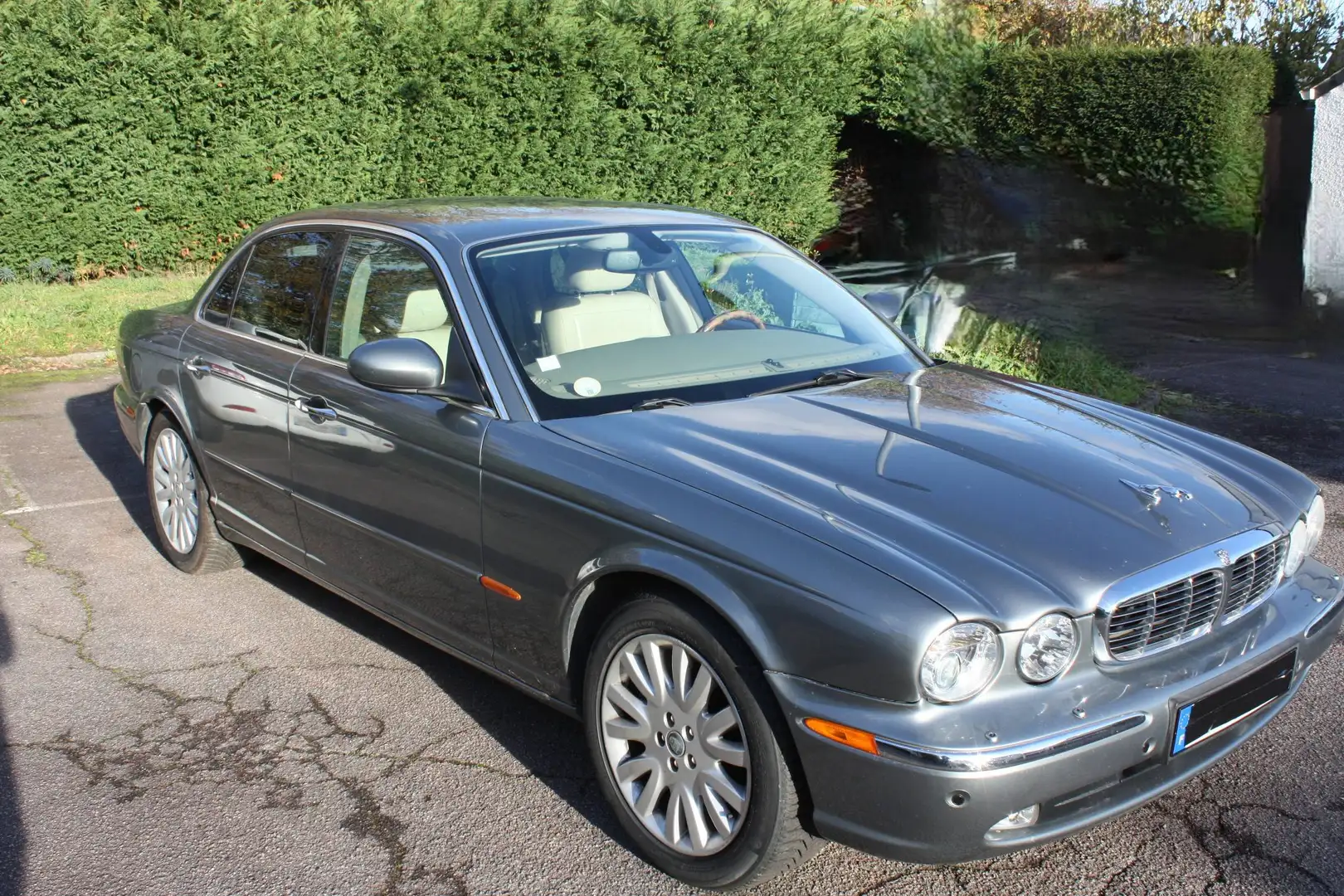 Jaguar XJ8 XJ8 4.2 V8 Executive A Grau - 2