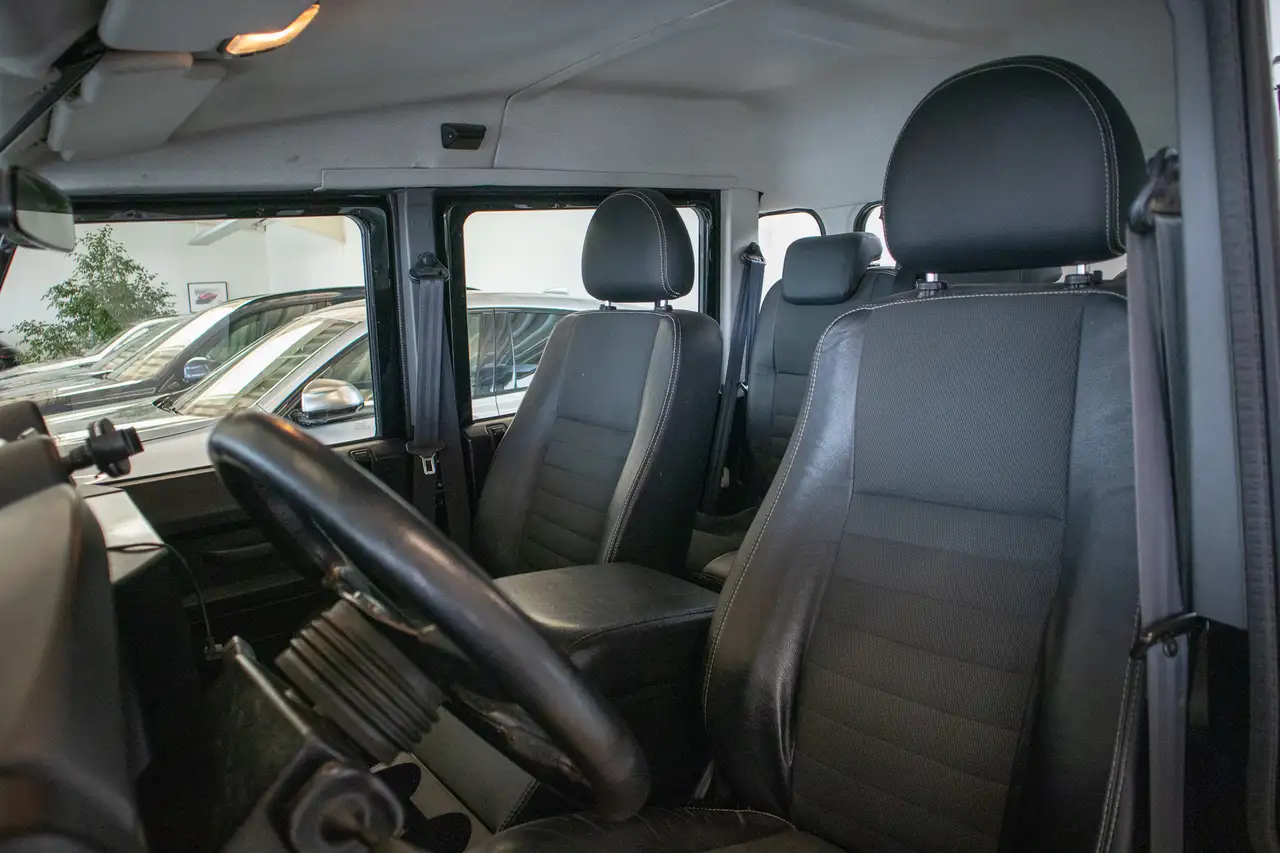 Land Rover Defender 2.4, 110, DOUBLE CAB, CREW CAB, PICK UP, LICHTE VRACHT 100% AFTREKBAAR — foto 7