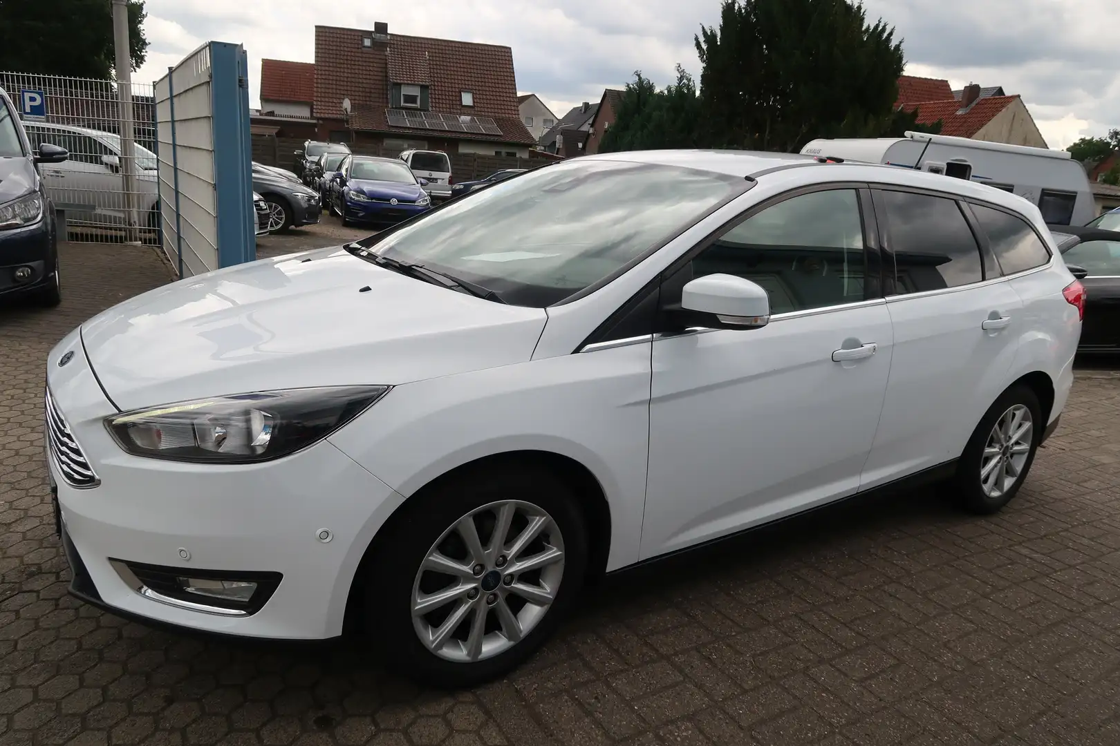 Ford Focus 1.0 Titanium Klima Weiß - 2