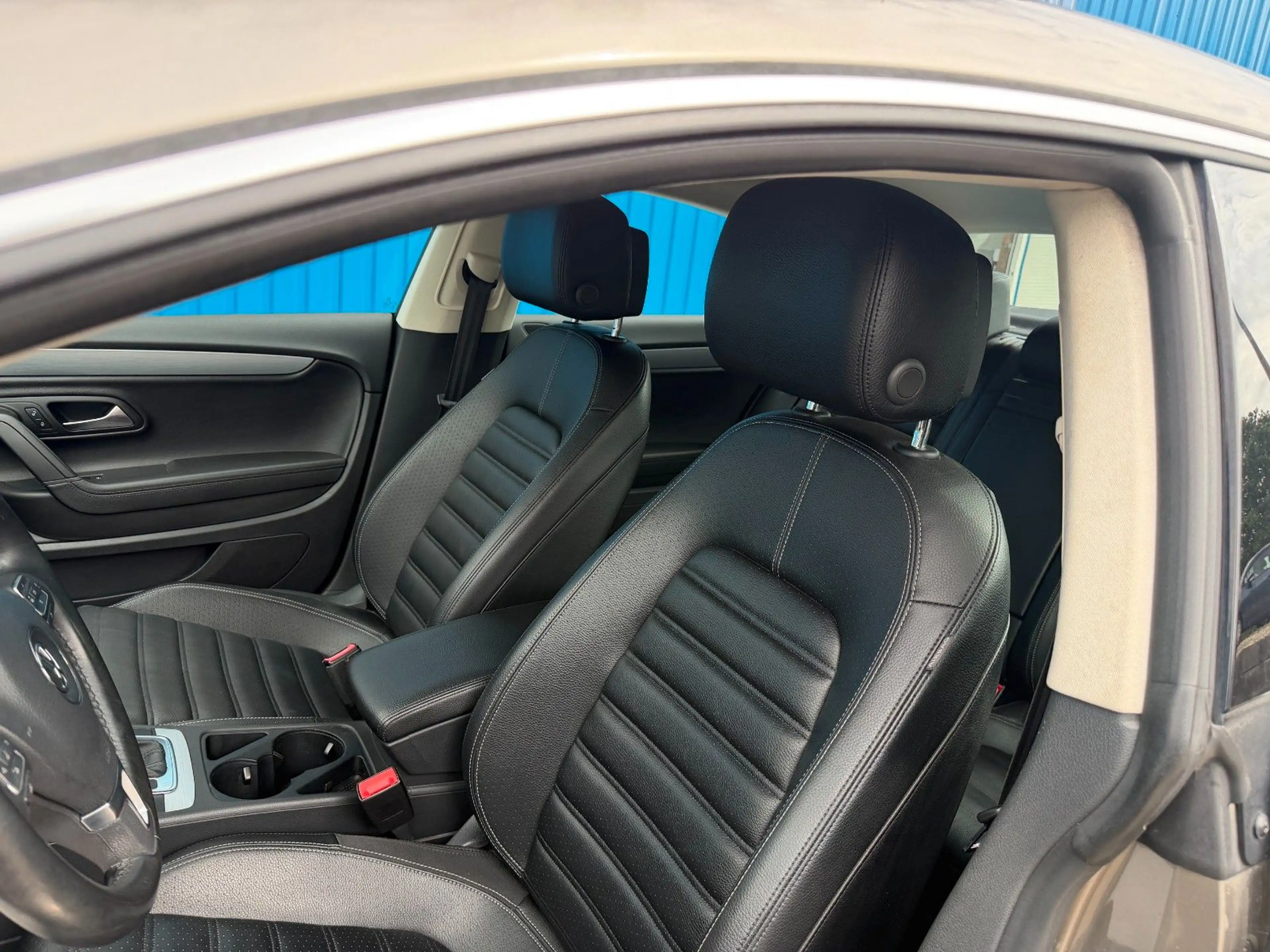 Volkswagen Passat CC **Automatik*Leder*Allwetter*Xenon** — photo 8