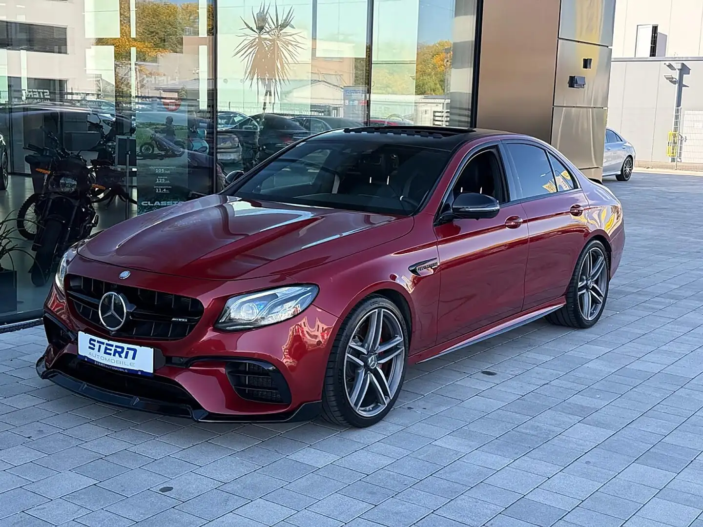 Mercedes-Benz Sonstige E 63 S AMG 4MATIC+ *SCHIEBEDACH*360°*MEMORY*AIR... Rot - 1