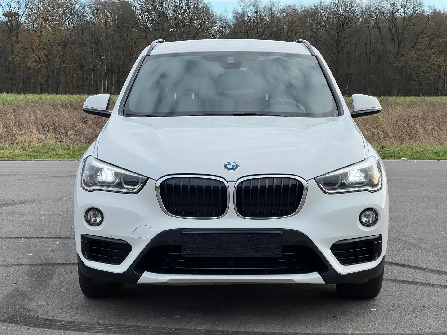 BMW X1 xDrive 25 d Sport Line Leder Automatik Garantie Wit - 2