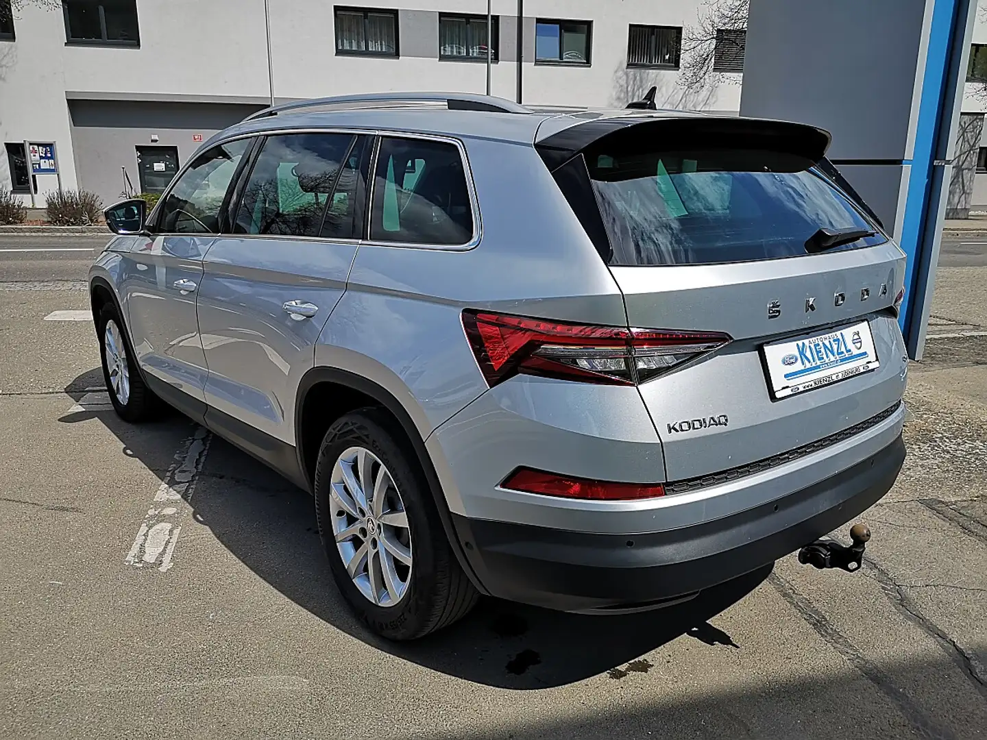 Skoda Kodiaq 2,0 TDI SCR 4x4 Style DSG Silber - 2
