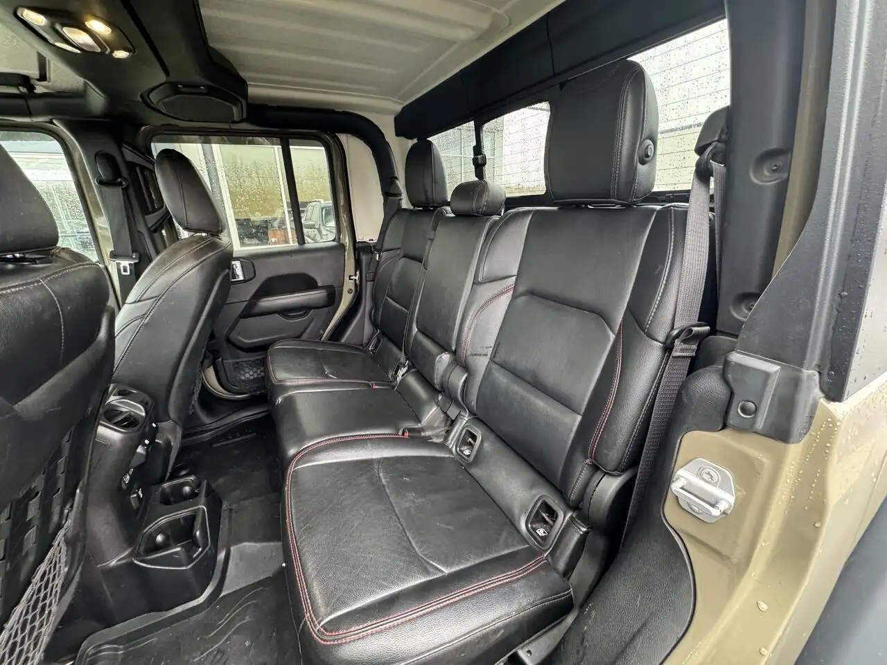 Jeep Gladiator снимка Jeep Gladiator