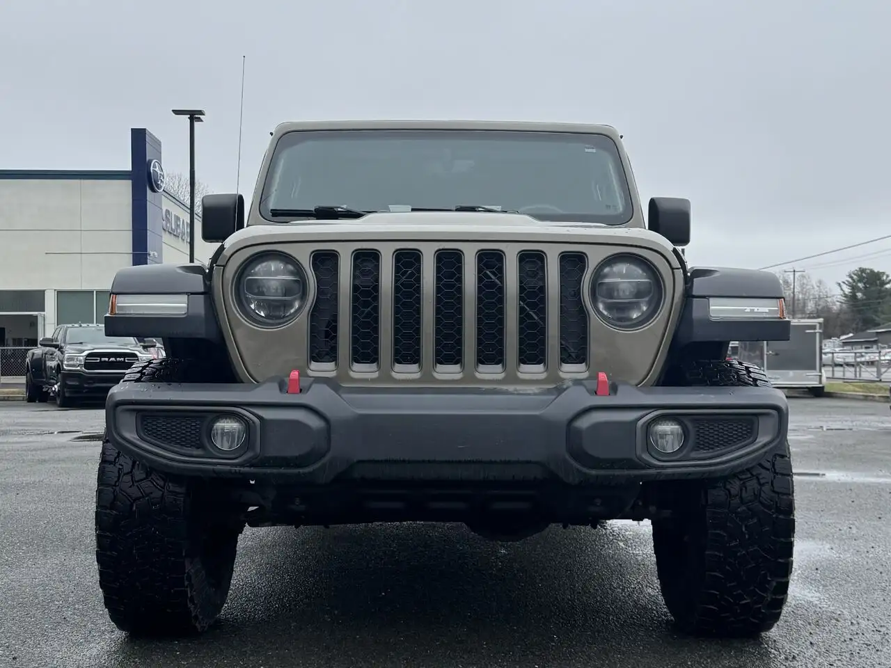 Jeep Gladiator снимка Jeep Gladiator