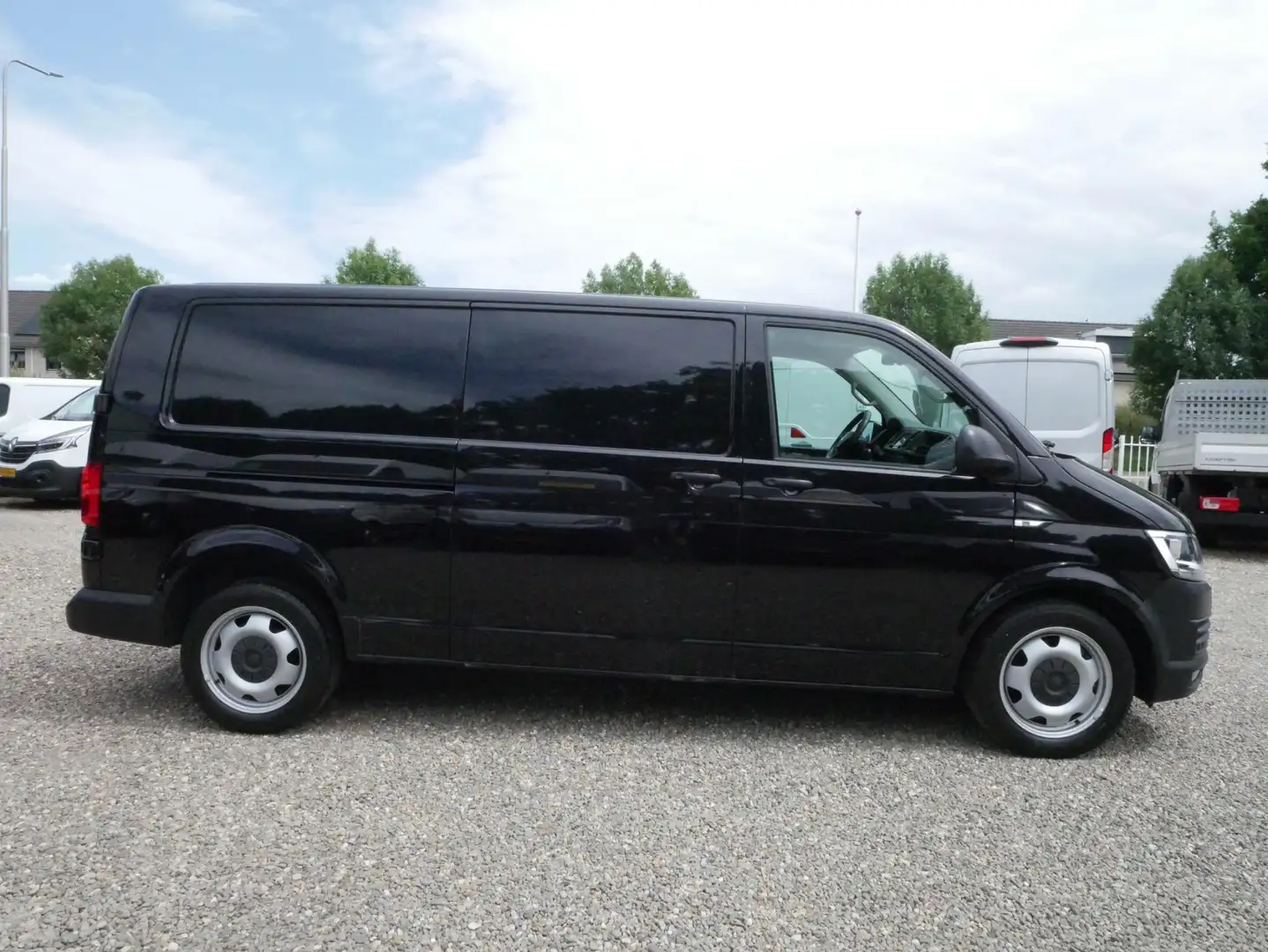 Volkswagen T6 Transporter 2.0 TDI 204PK, L2H1, Airco Noir - 2
