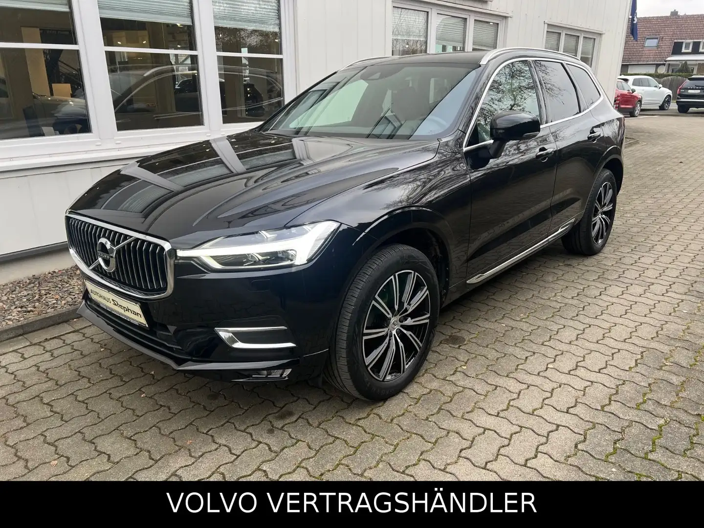 Volvo XC60 B4 Diesel AWD Inscription AHK GARANTIE Noir - 1