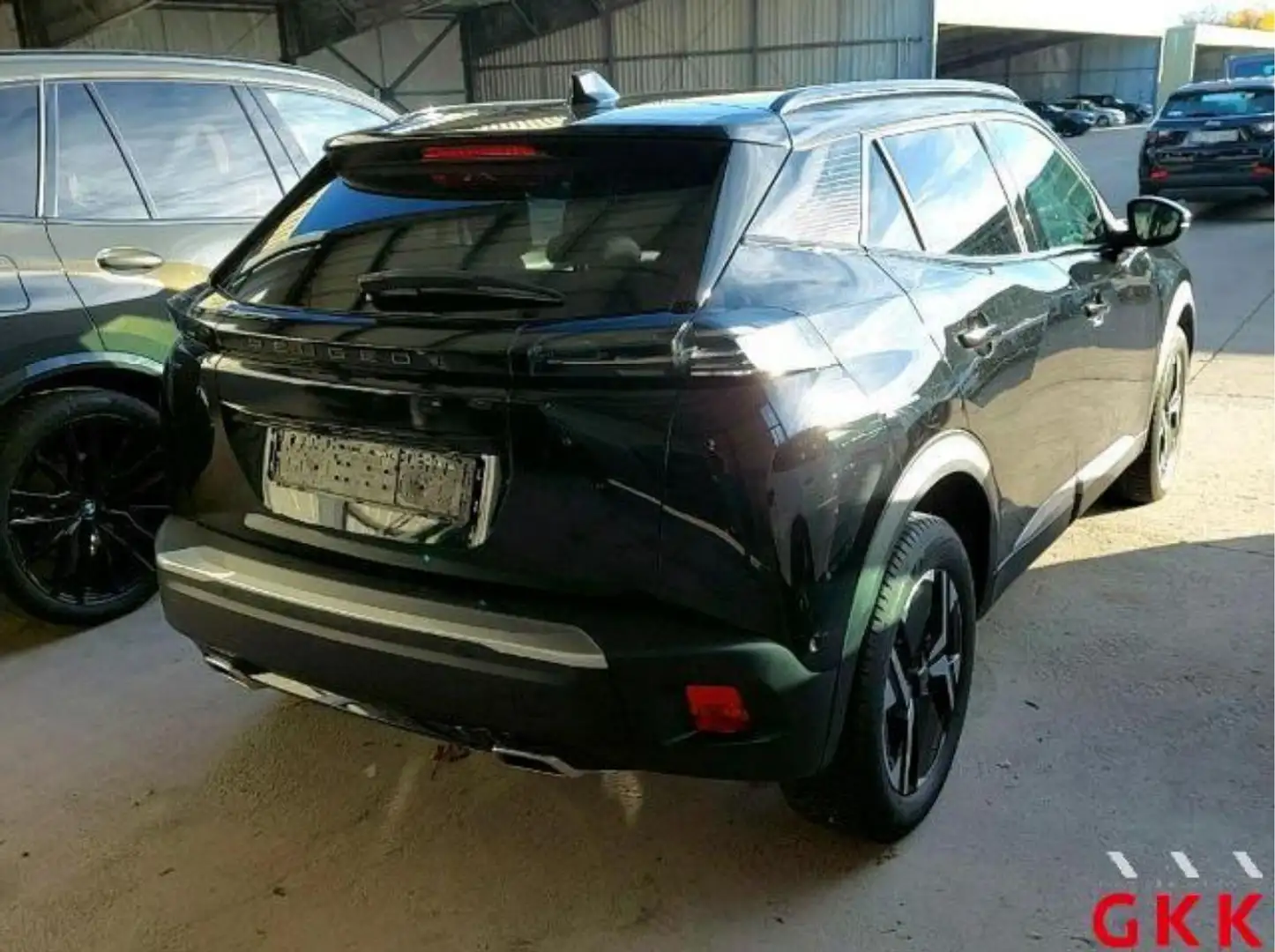 Peugeot 2008 GT PureTech 130 EAT8*Navi*360°Cam*ACC*LED Schwarz - 2