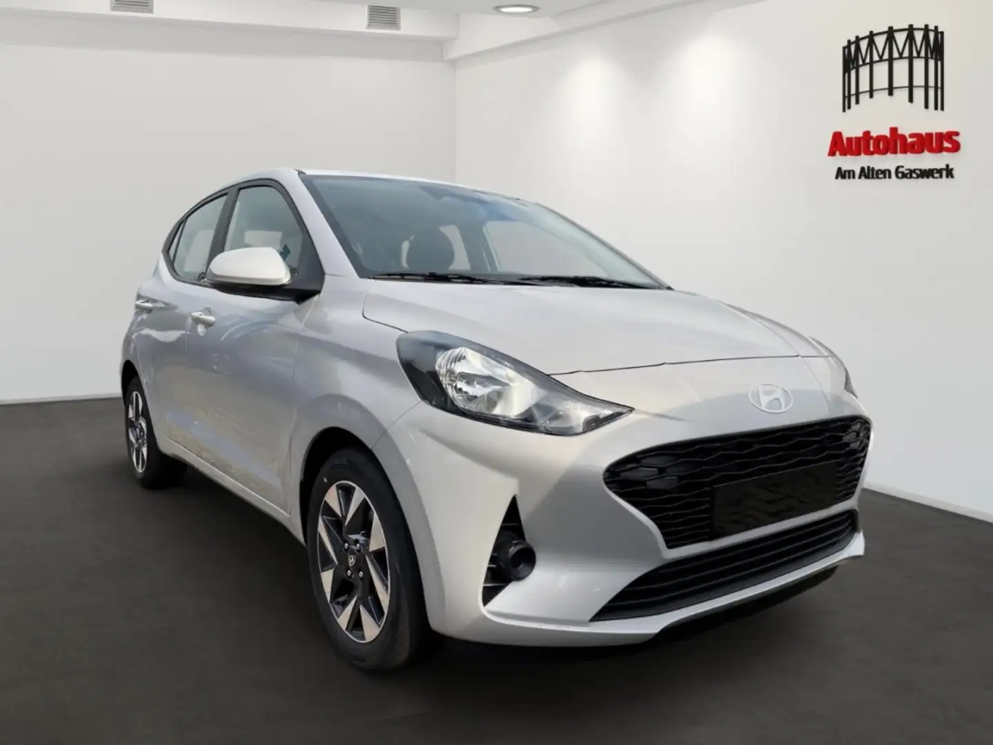 Hyundai i10 TREND AUTOMATIK+NAVI+KLIMA+SITZHEIZUNG+KAMERA Grau - 2