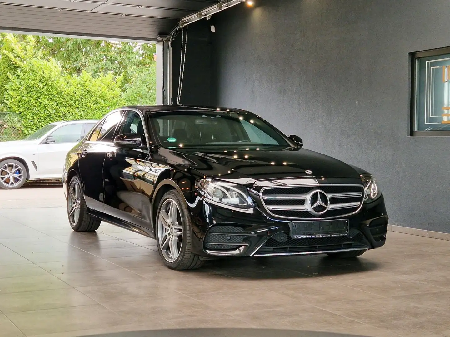 Mercedes-Benz E 400 d 4Matic AMG-Line*HUD*Burmester*Alcantara* Negru - 1