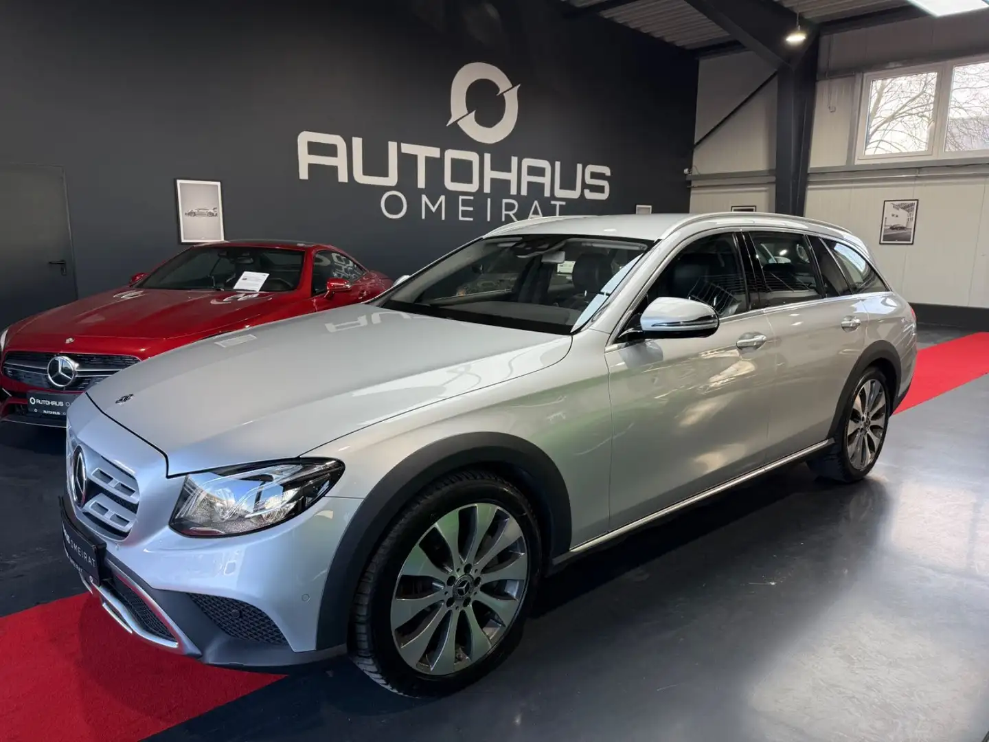 Mercedes-Benz E 400 d 4M All-Terrain/1HD/Burmester/Memory/AHK Plateado - 1