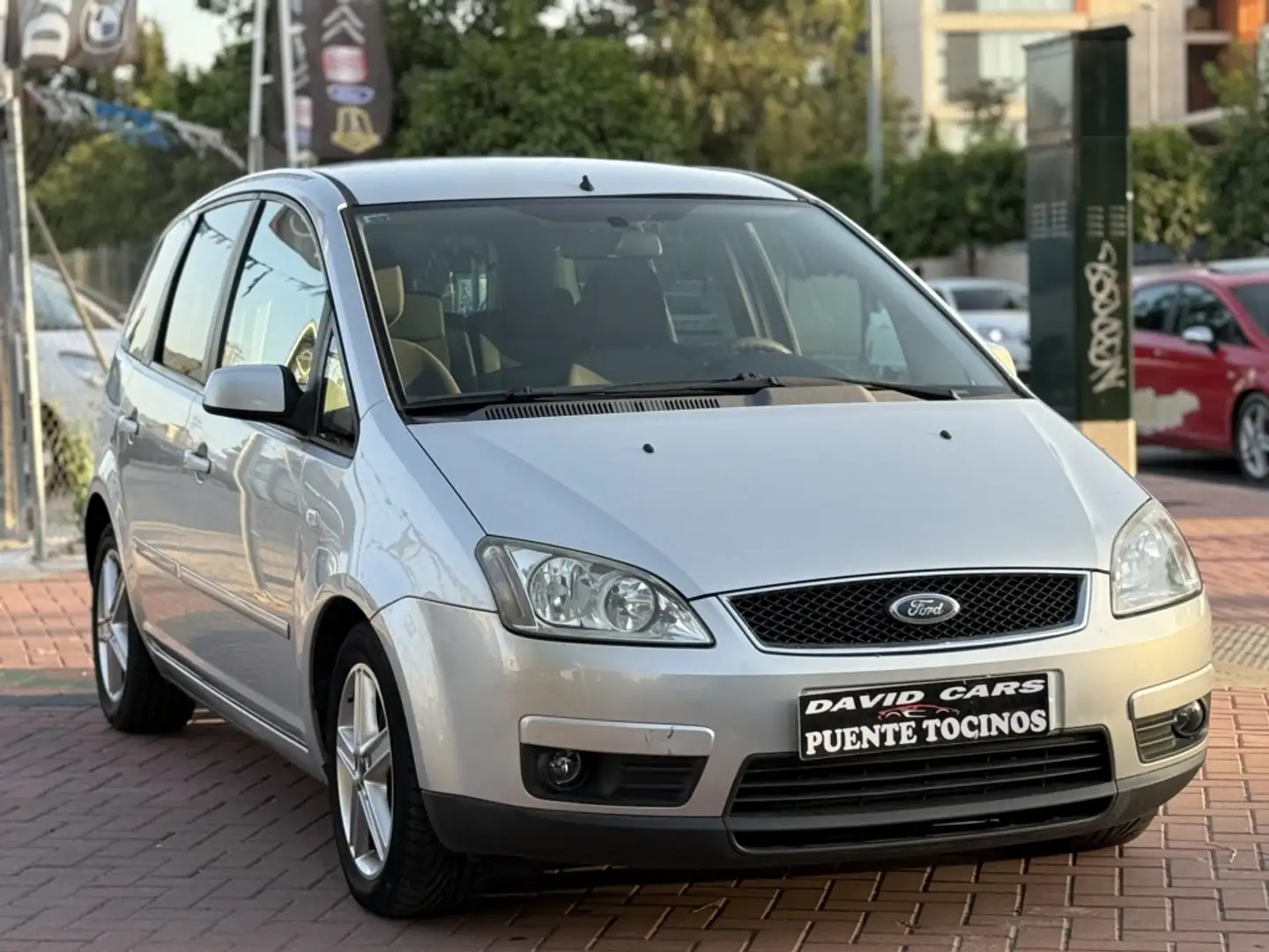 Ford C-Max 1.8TDCI Trend Grau - 1
