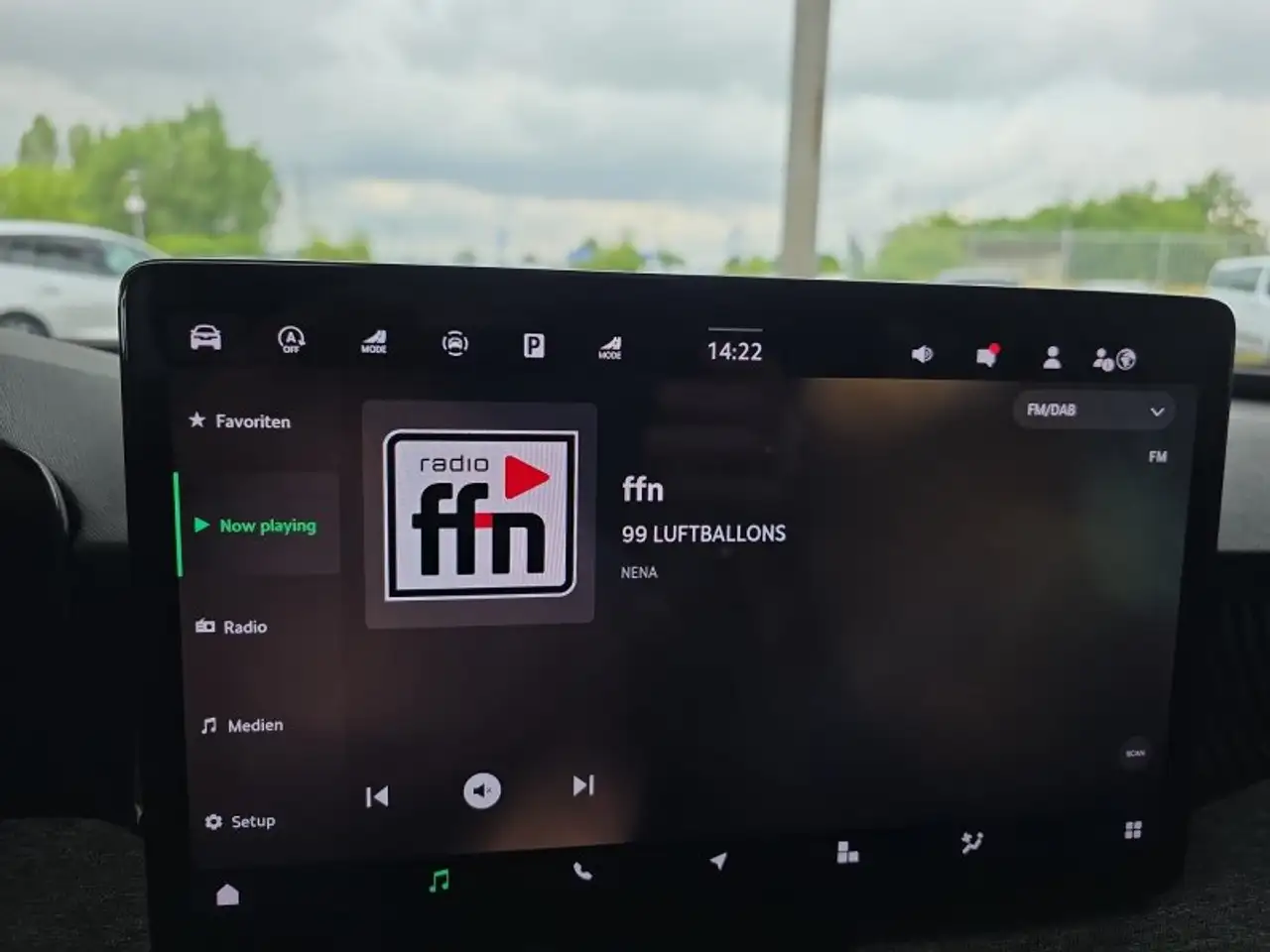 Skoda Superb Combi 2,0TDI DSG Navi/DCC/ACC/Kamera/Sitzhz., миниатюра 26